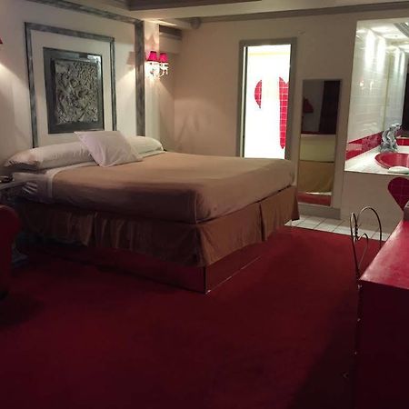 Howard Johnson Florence/ Cincinnati Area Екстер'єр фото